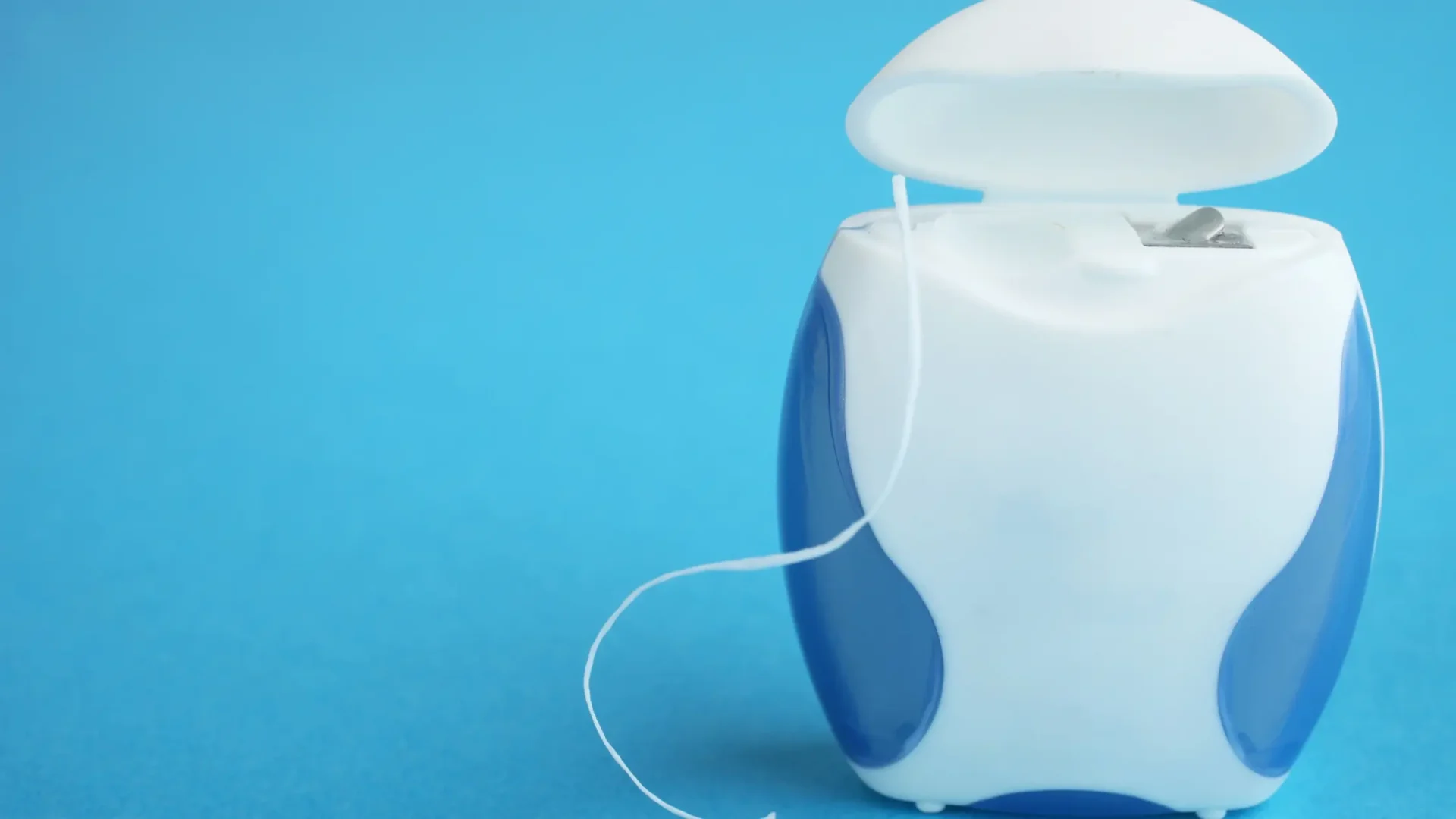 Hilo dental para cuidar la salud bucodental